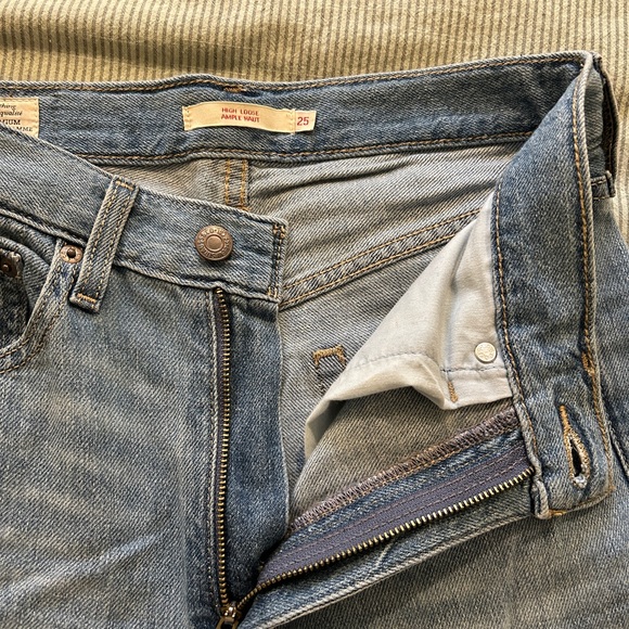 Levi’s High Loose W25 L31 - Picture 6 of 9